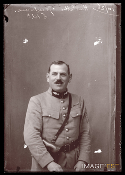 Portrait d'un gendarme (Le Val-d'Ajol)